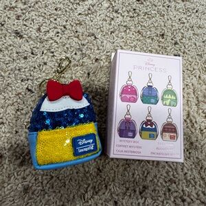 New Loungefly Disney Princess Sequin Backpack Keychain Snow White